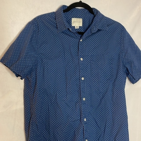AMERICAN EAGLE SHORT SLEEVE BUTTON DOWN SHIRT (M) - Picture 3 of 6
